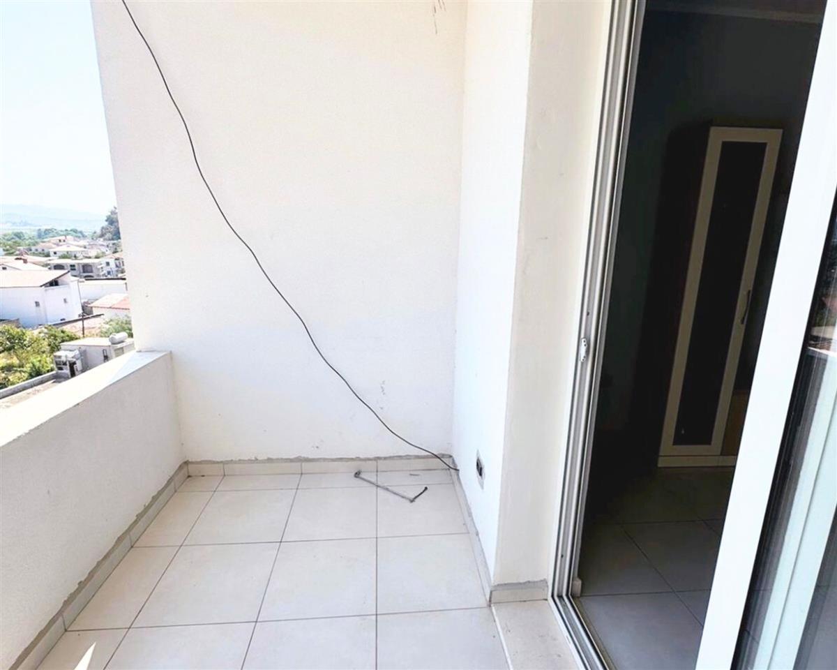 Kavaje, apartament 1+1,pallat I ri,shetitorja”Josif Budo”.