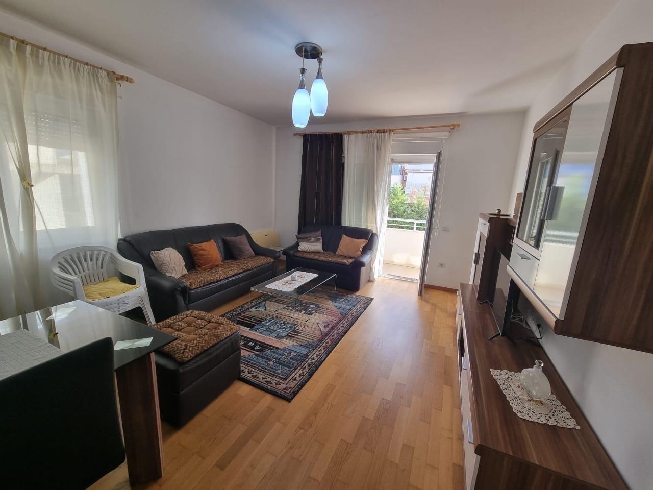 Apartament me qera 2+1+2 me garazh ne Sauk