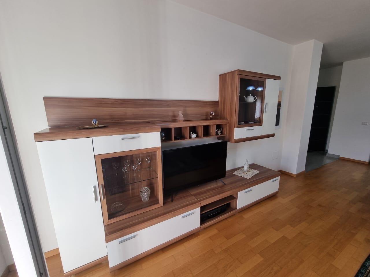 Apartament me qera 2+1+2 me garazh ne Sauk