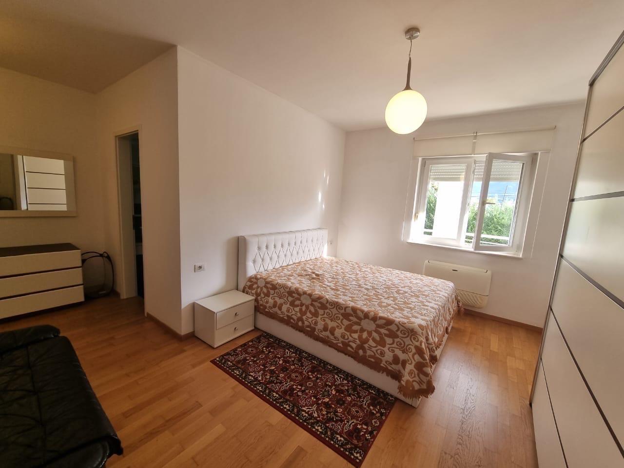 Apartament me qera 2+1+2 me garazh ne Sauk