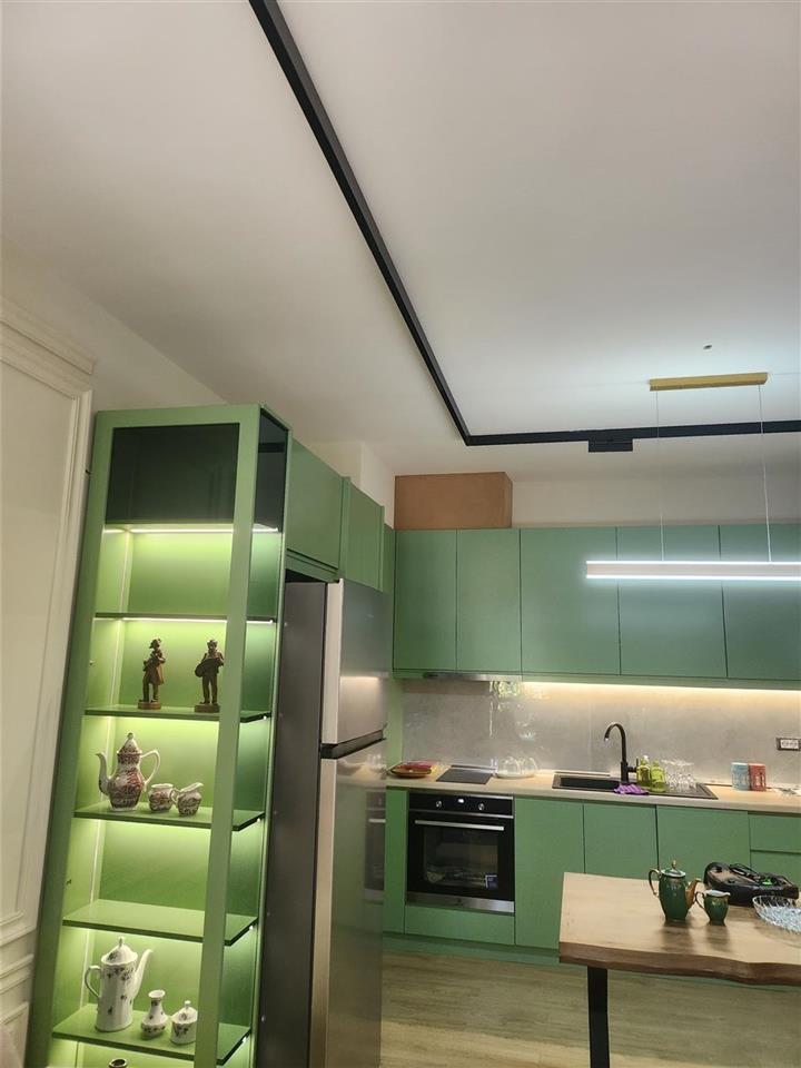 Jepet apartament i ri 1+1 qender Korce