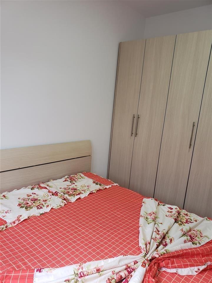 Jepet me Qera Apartament 2+1, Fusha e Aviacionit, 140 m2