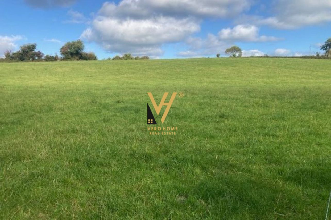 TOKE 1.000 M2 ME QERA NE SAUK 500 EURO