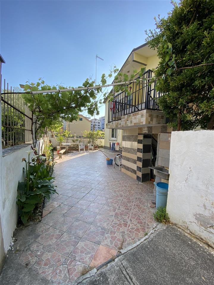 Shitet Vile 2 Kateshe