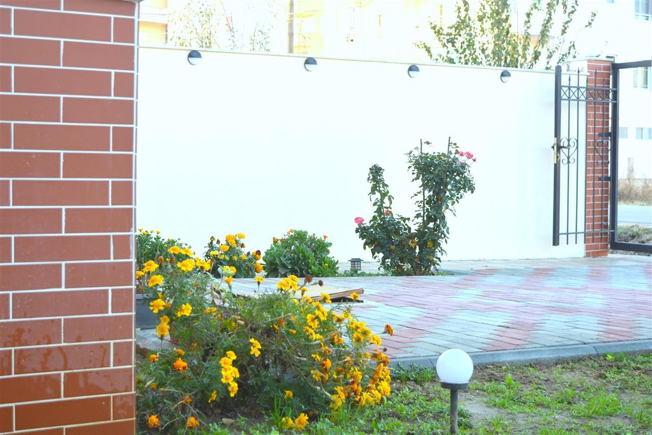 Jepen 3 hyrje me qera per te punuar ne Airbnb, booking