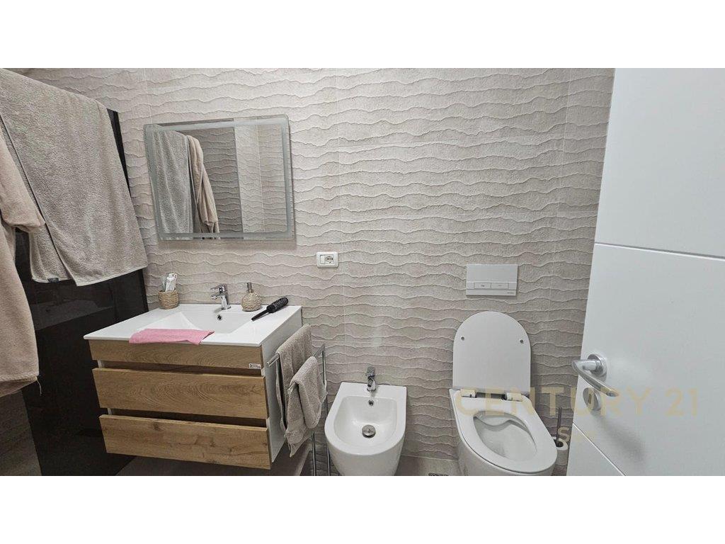 APARTAMENT 2+1+2 + POST PARKIMI ME QIRA NE GRAND PARK REZIDE