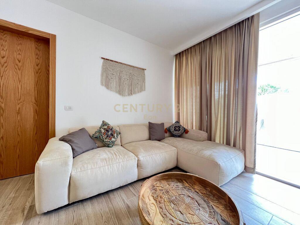 Shitet Apartament 2+1, San Pietro Në Gjirin e Lalzit, Durrës