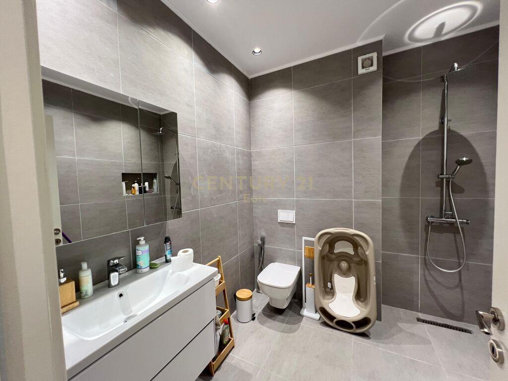 Shitet Apartament 2+1, San Pietro Në Gjirin e Lalzit, Durrës