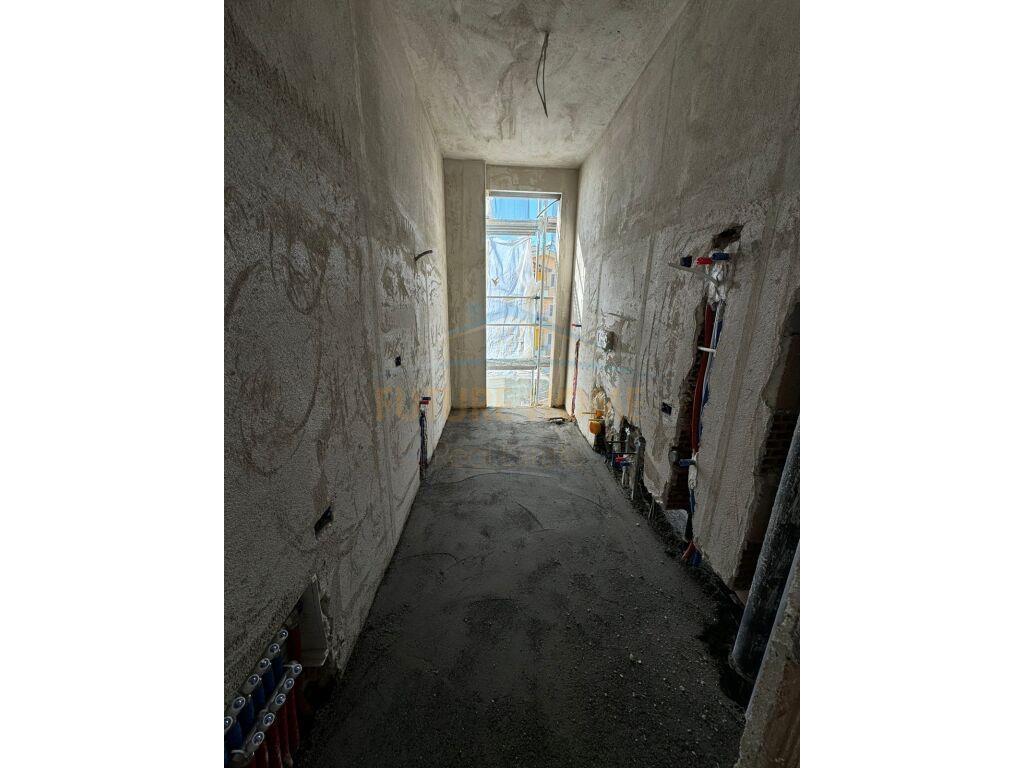 Shitet, Apartament 1+1, Jordan Misja,Tiranë.