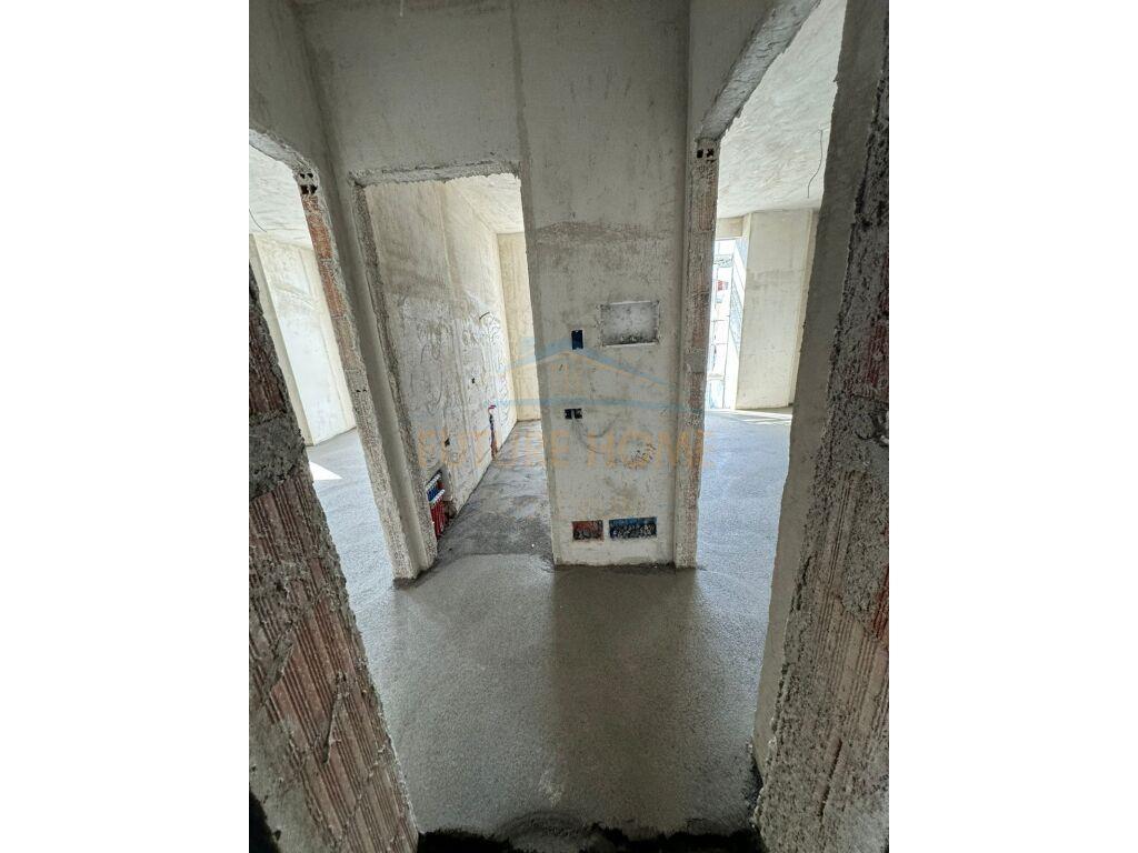 Shitet, Apartament 1+1, Jordan Misja,Tiranë.