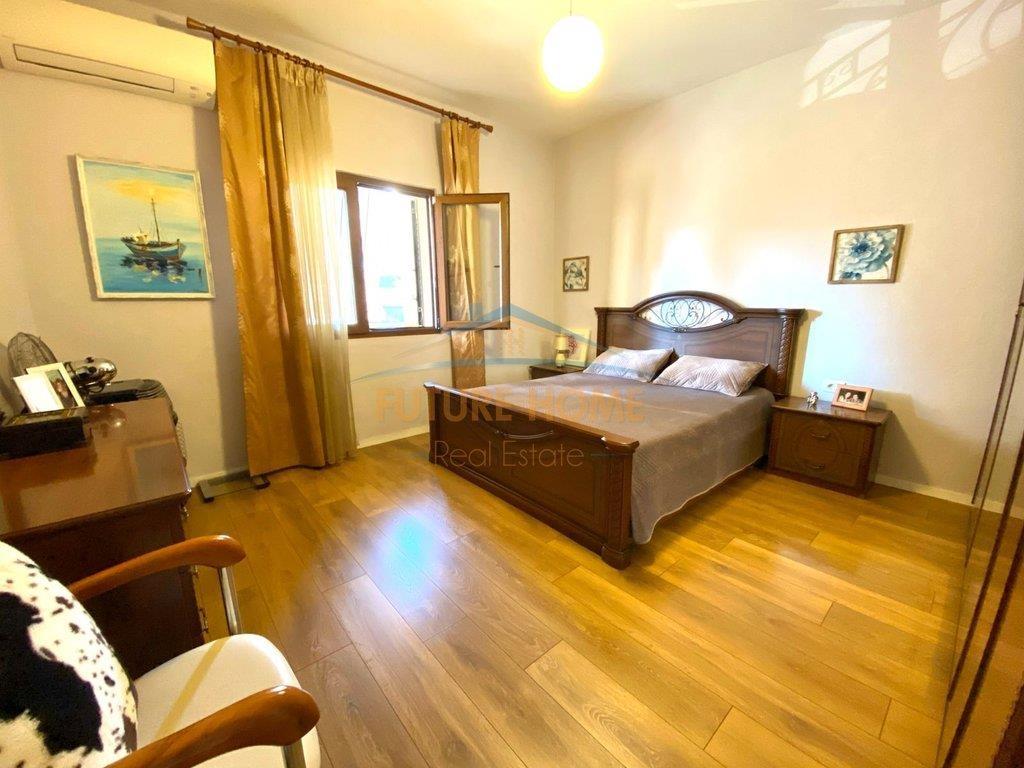 Shitet apartament 2+1 Vasil Shanto