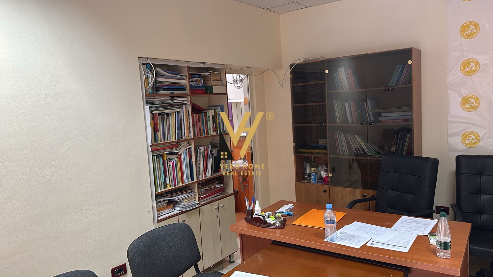 ZYRE 20M2 ME QERA TE RRUGA FORTUZI 450 EURO