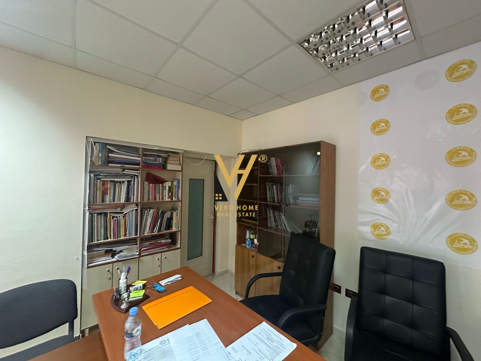 ZYRE 20M2 ME QERA TE RRUGA FORTUZI 450 EURO