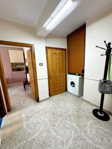 Kavaje,apartament 2+1 zona afer shkolles “Fiqiri Kurti”.