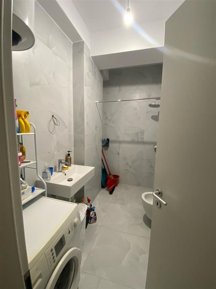 400 Euro- Apartament me qera 2+1 Alidem