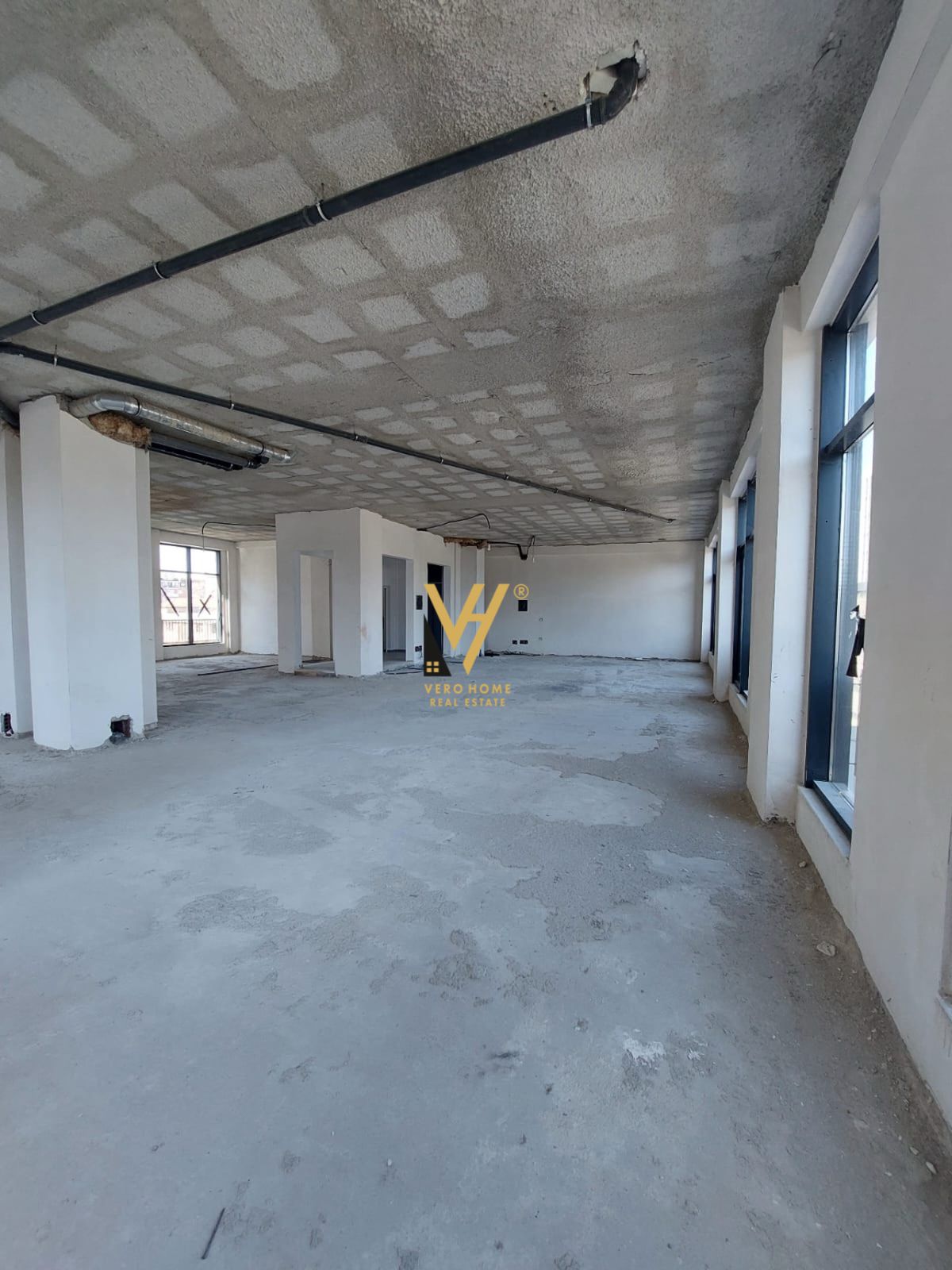 ZYRE 229 M2 NE PORCELAN 690.000 EURO