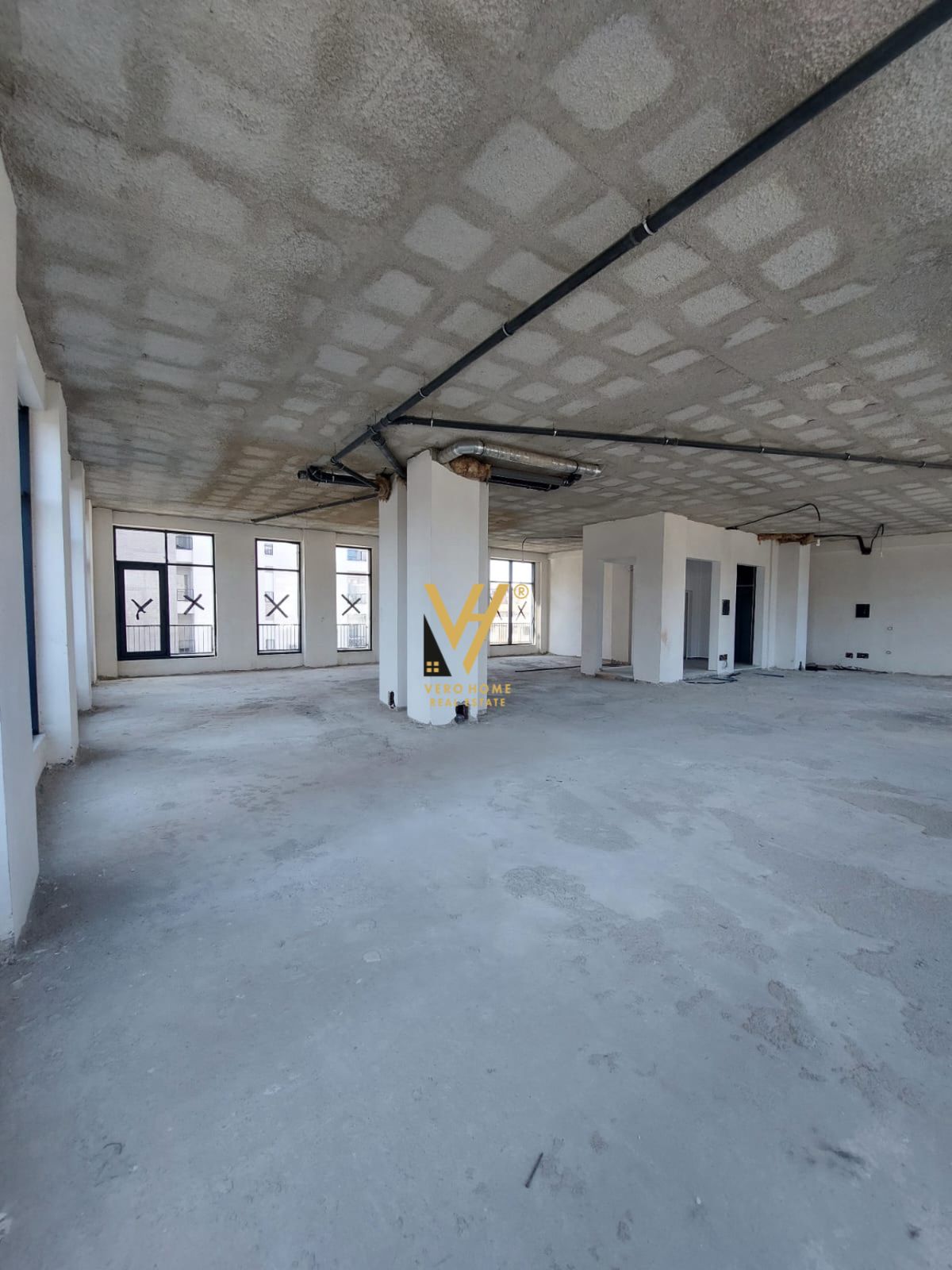 ZYRE 229 M2 NE PORCELAN 690.000 EURO