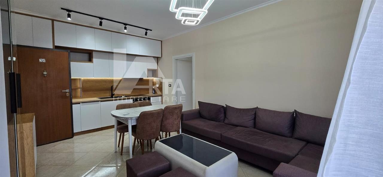 Shitet Apartament 1+1 Lagjja Bishanak Fier