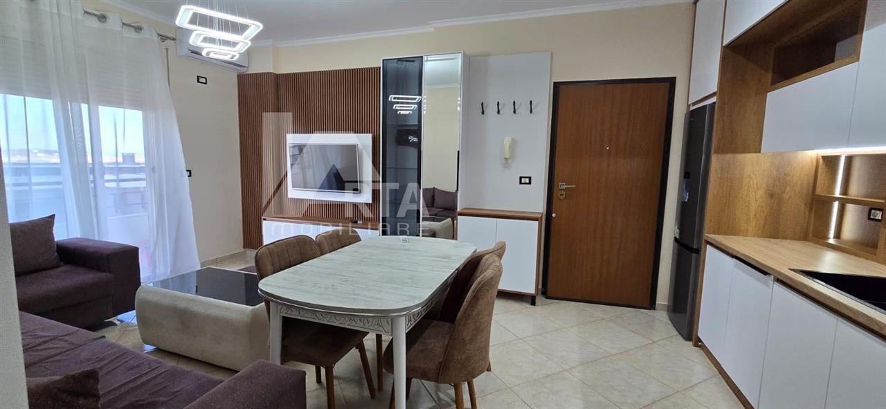 Shitet Apartament 1+1 Lagjja Bishanak Fier