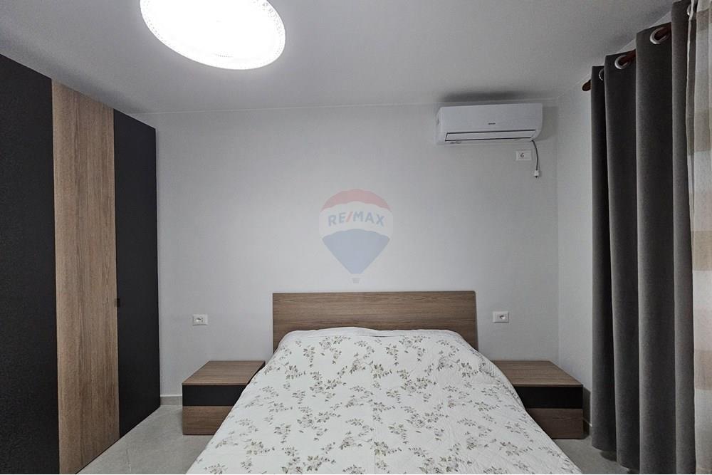 Apartament 1+1 me qira tek Shkolla E Baletit!