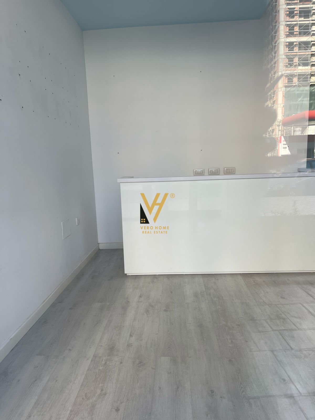 DYQAN 51M2 TE RR. NDRE MJEDA 1.000 EURO