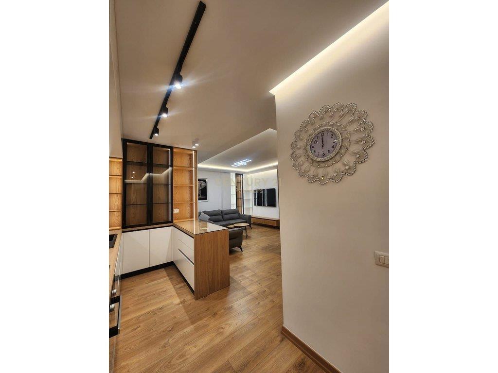 Apartament Luksoz me Qira – I Pabanuar më Parë