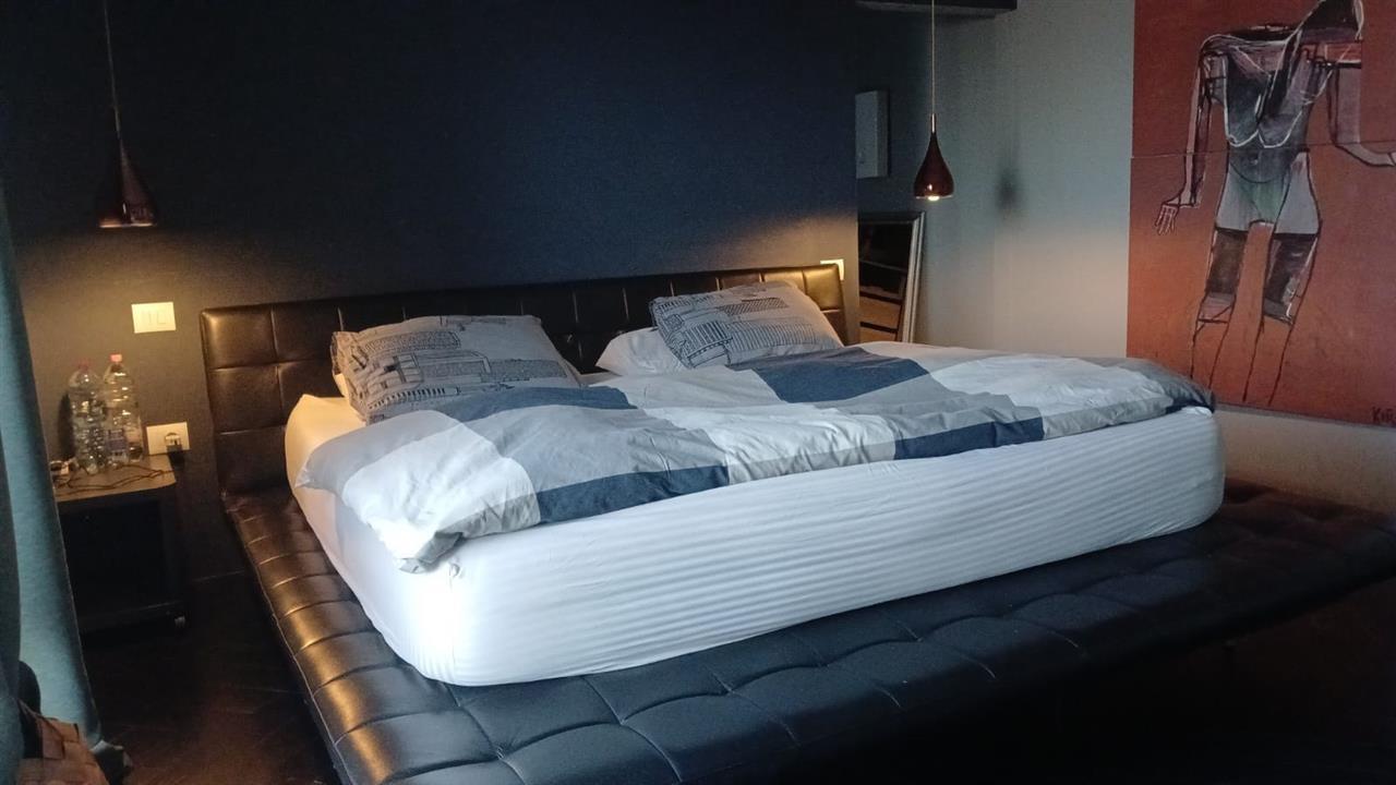 Shitet Duplex luksoz me pamje nga deti dhe qyteti I Durresit