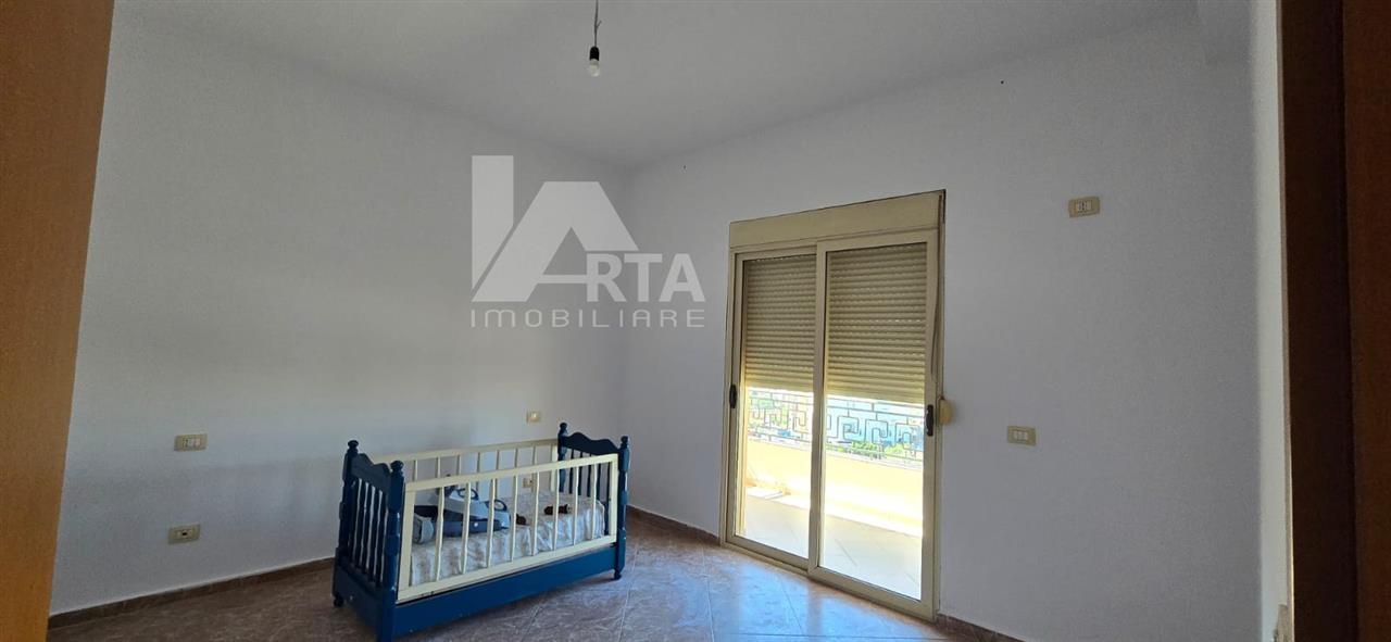 Shitet Apartament 2+1 Fier