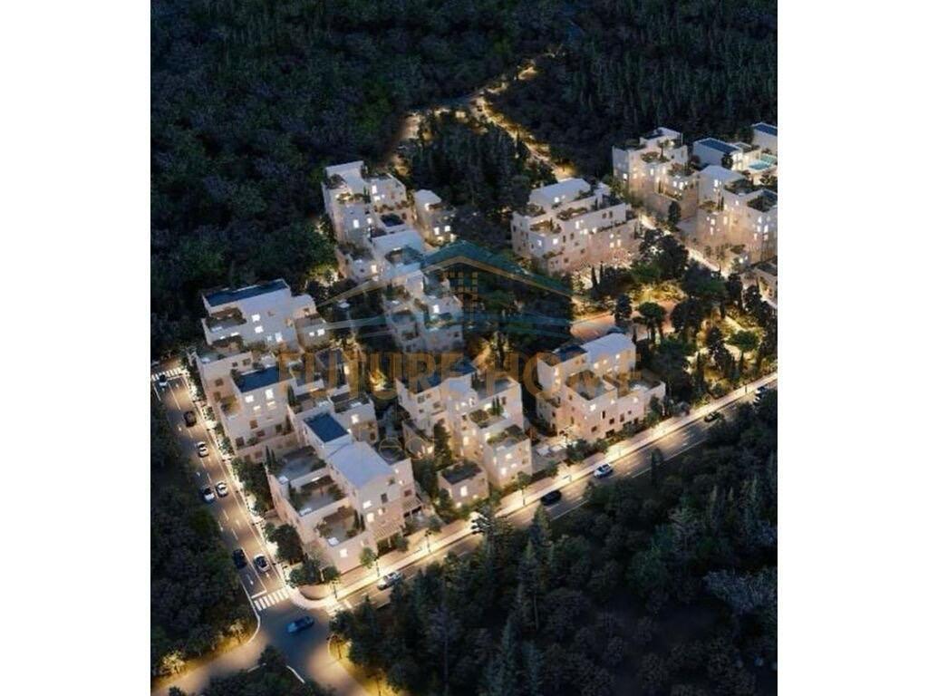 Shitet Apartament 2+1+2, Santorini 2, Dhermi