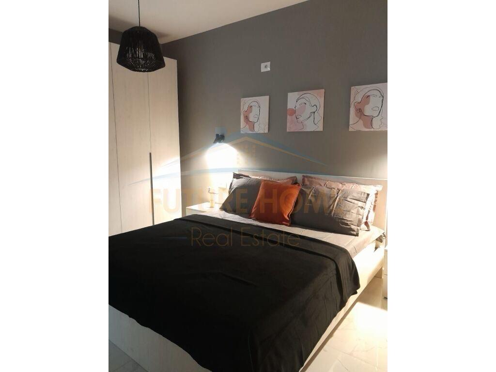 Shitet Apartament 2+1, Myslym Shyri