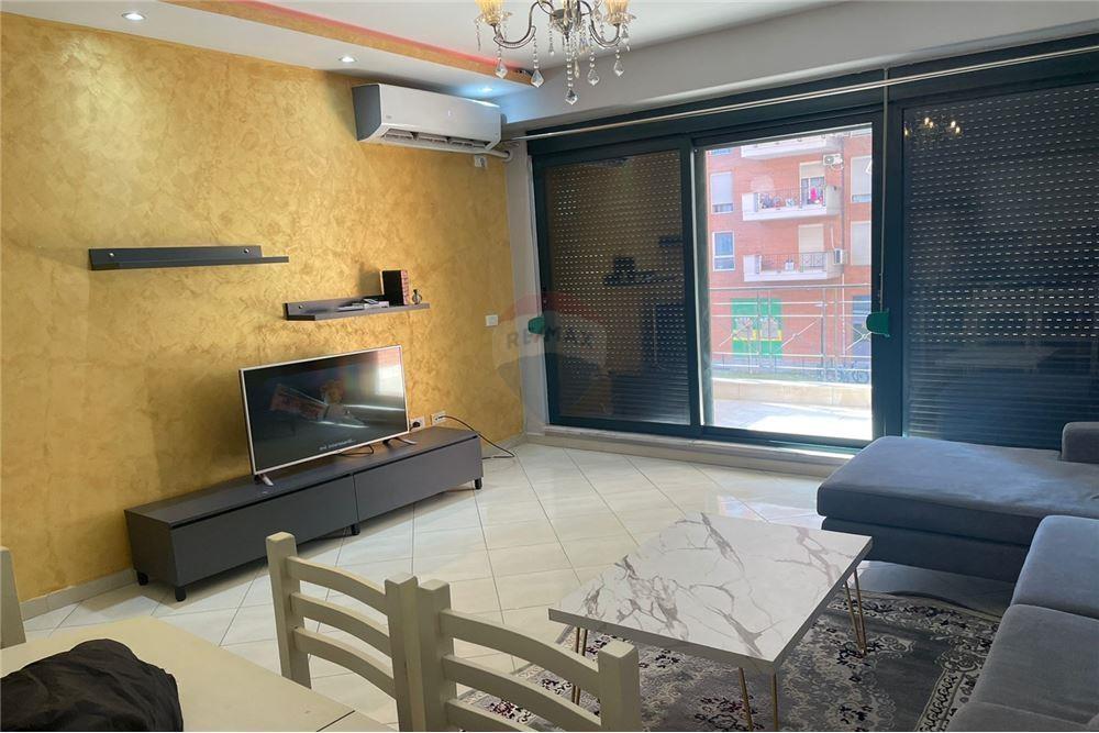 Apartament 1+1 me Qera, kompleksi Delijorgji