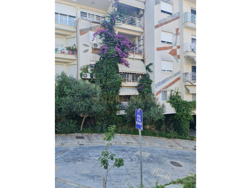 Qera,Apartament 2+1+2+Post Parkimi,Rezidenca Kodra e Diellit