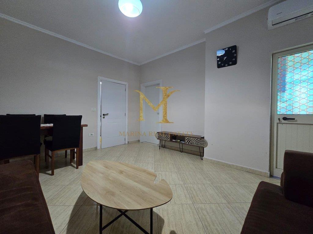 APARTAMENT ME QERA 2+1 TE POLIKLINIKA DURRES