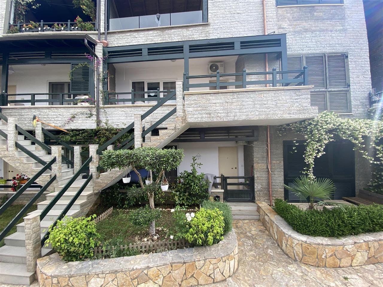 JEPET ME QERA TE KOMPLEKSI AQUAMARINE