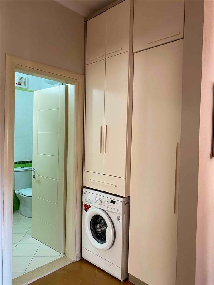 Shtepi me qera/ Apartament/ Shtepi private KATI i 2