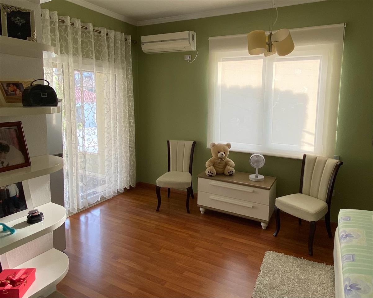 Shtepi me qera/ Apartament/ Shtepi private KATI i 2