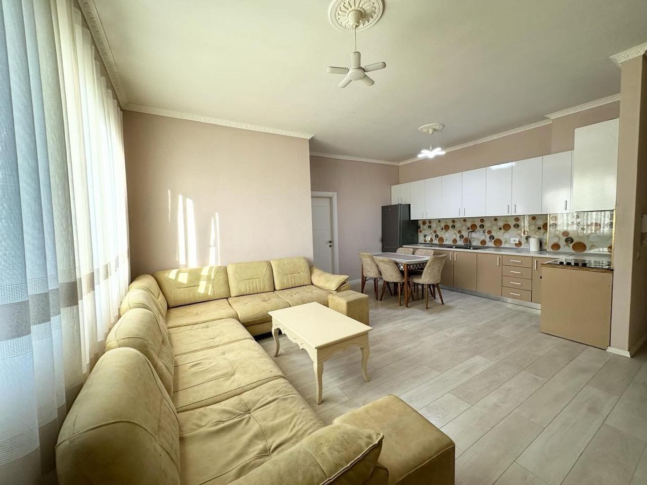 Shitet Apartmenti 2+1+2 104m2 ne Katin e 1 Banimit