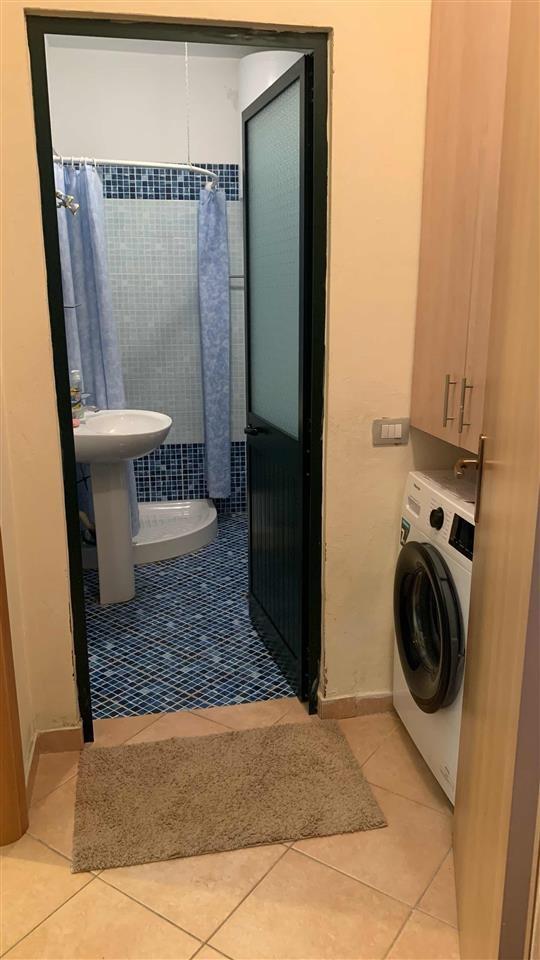 Apartament ne shitje ose me qera prane Grand Blue Fafa