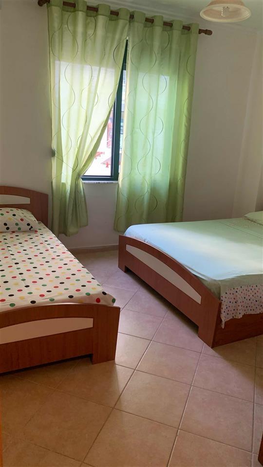 Apartament ne shitje ose me qera prane Grand Blue Fafa