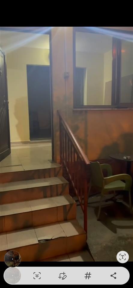 Okazion. Tiran Apartament kat i pare me oborr.