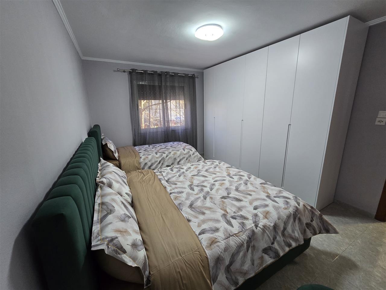 Apartament me qera
