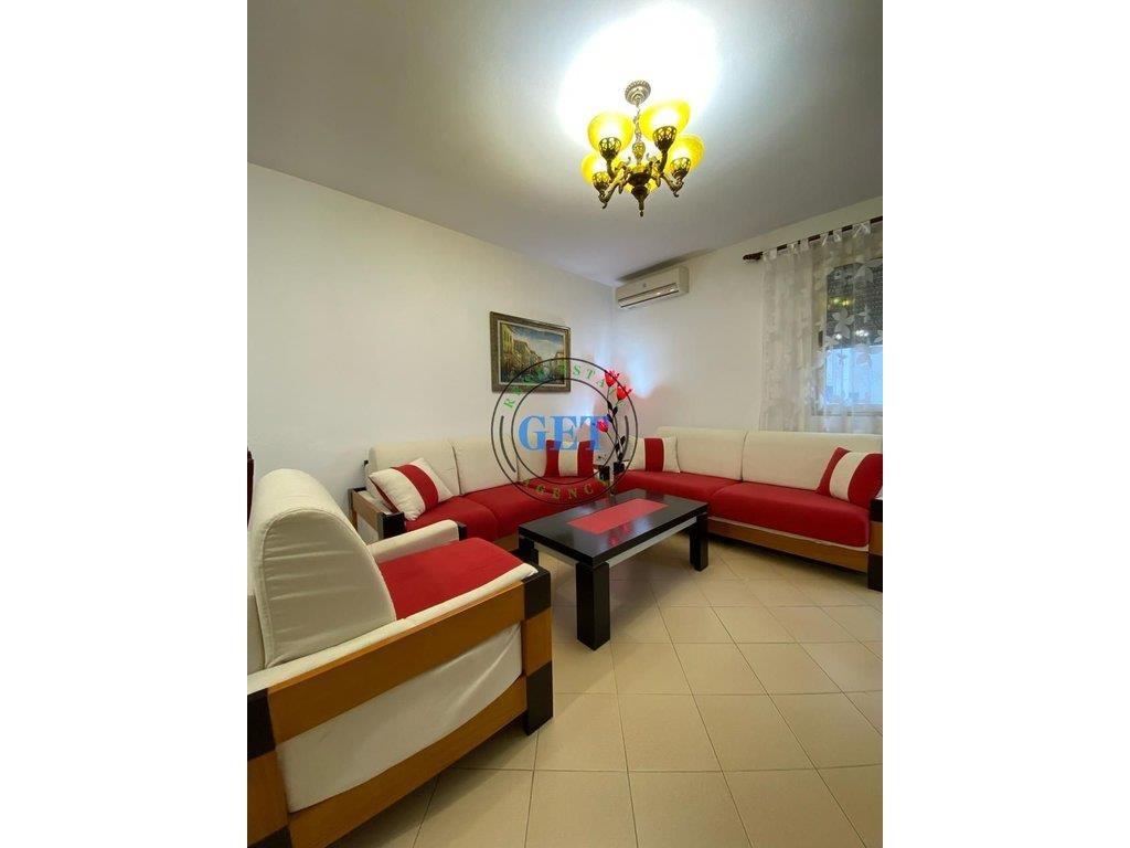 Jepet Apartament me Qera