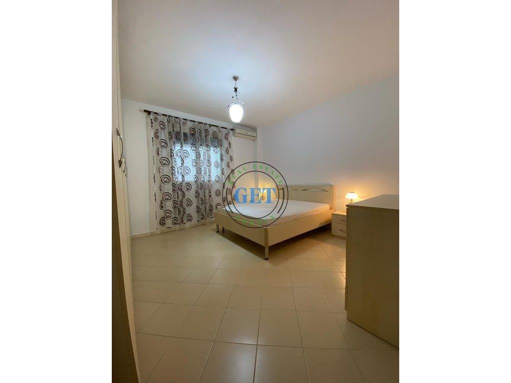 Jepet Apartament me Qera