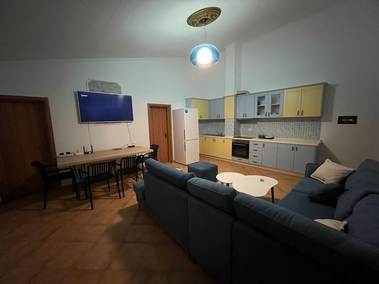 Apartament 2+1 prane detit Durres plazh