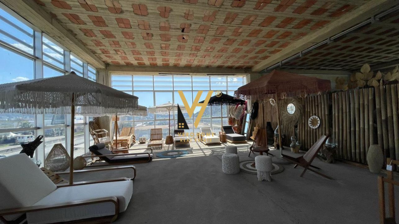 SHOWROOM NE MARIKAJ 3.000.000 EURO