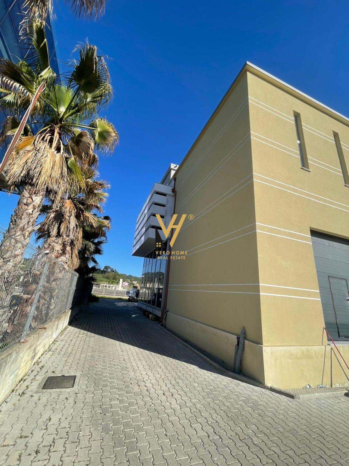 SHOWROOM NE MARIKAJ 3.000.000 EURO