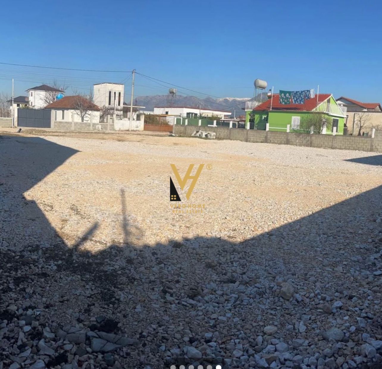 TOKE ME QERA 1.000 M2 NE BATHORE 700 EURO