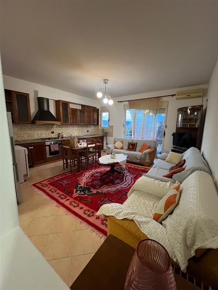 Shitet apartament 2+1+2 Vlore!