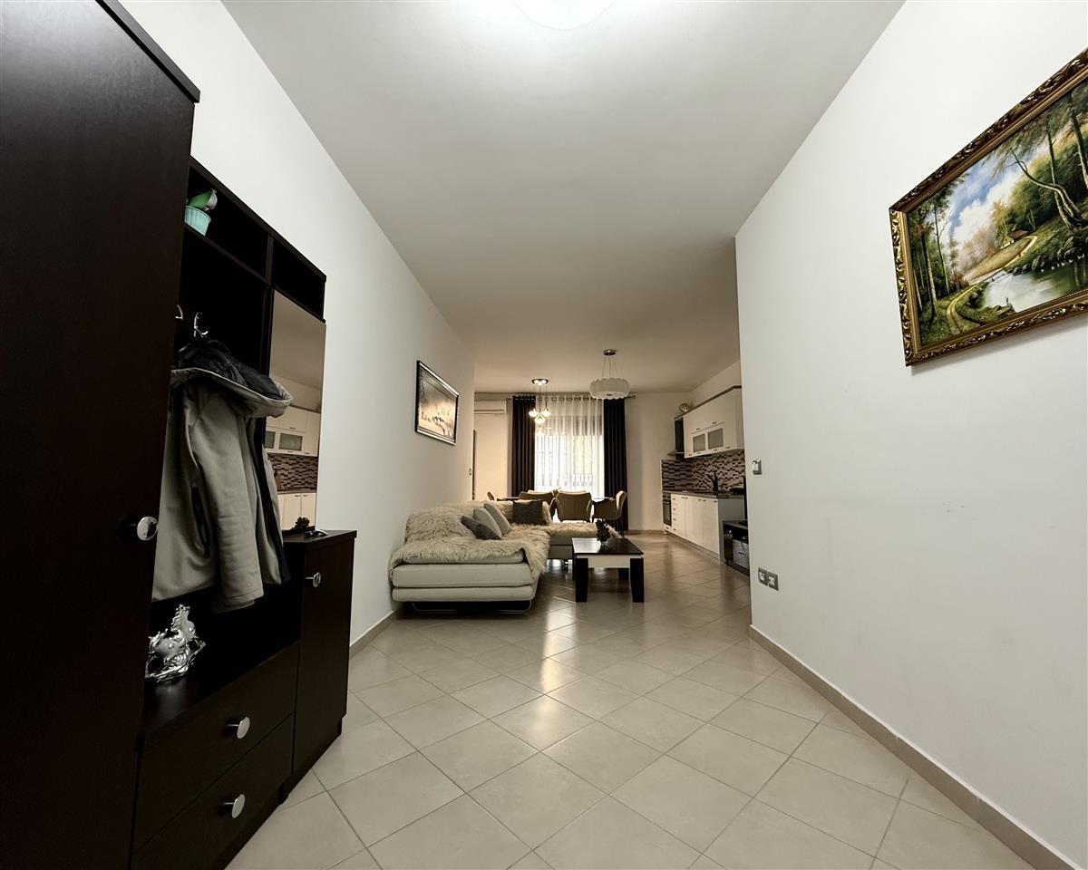Shitet Apartament 2+1 ne Vlore