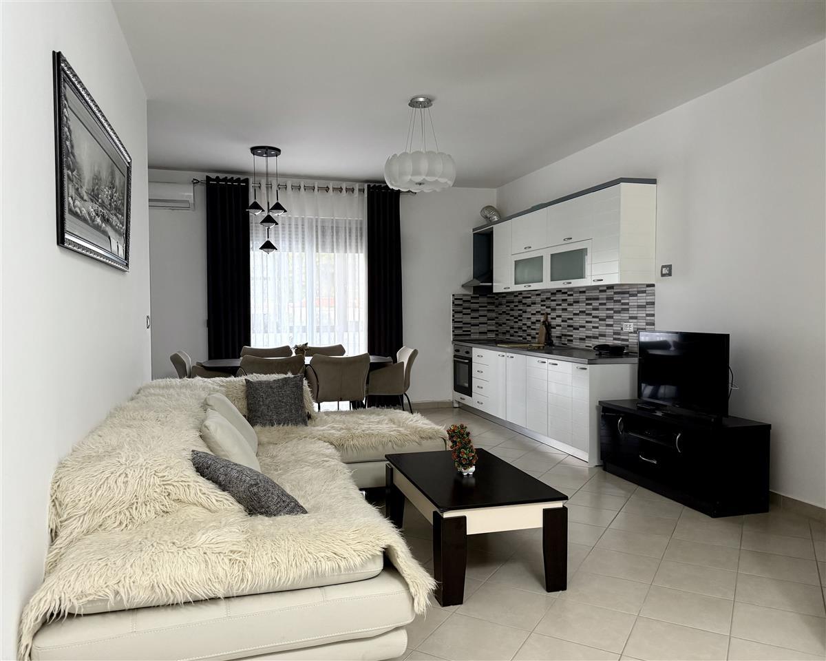 Shitet Apartament 2+1 ne Vlore